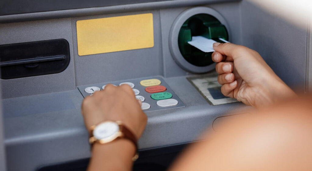 Como sacar Bolsa Família sem cartão?