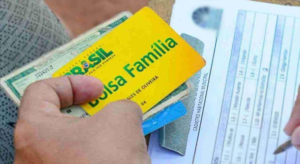Atualização do Bolsa Família: quais documentos preciso levar?