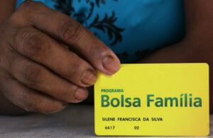 O cartão amarelo do Bolsa Família ainda funciona em 2025?